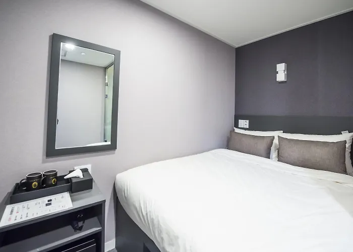 Philstay Myeongdong Metro