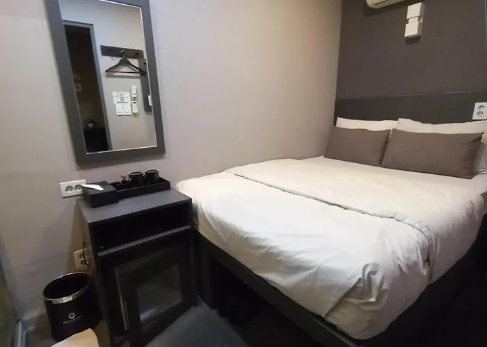 Philstay Myeongdong Metro Pensjonat 3*